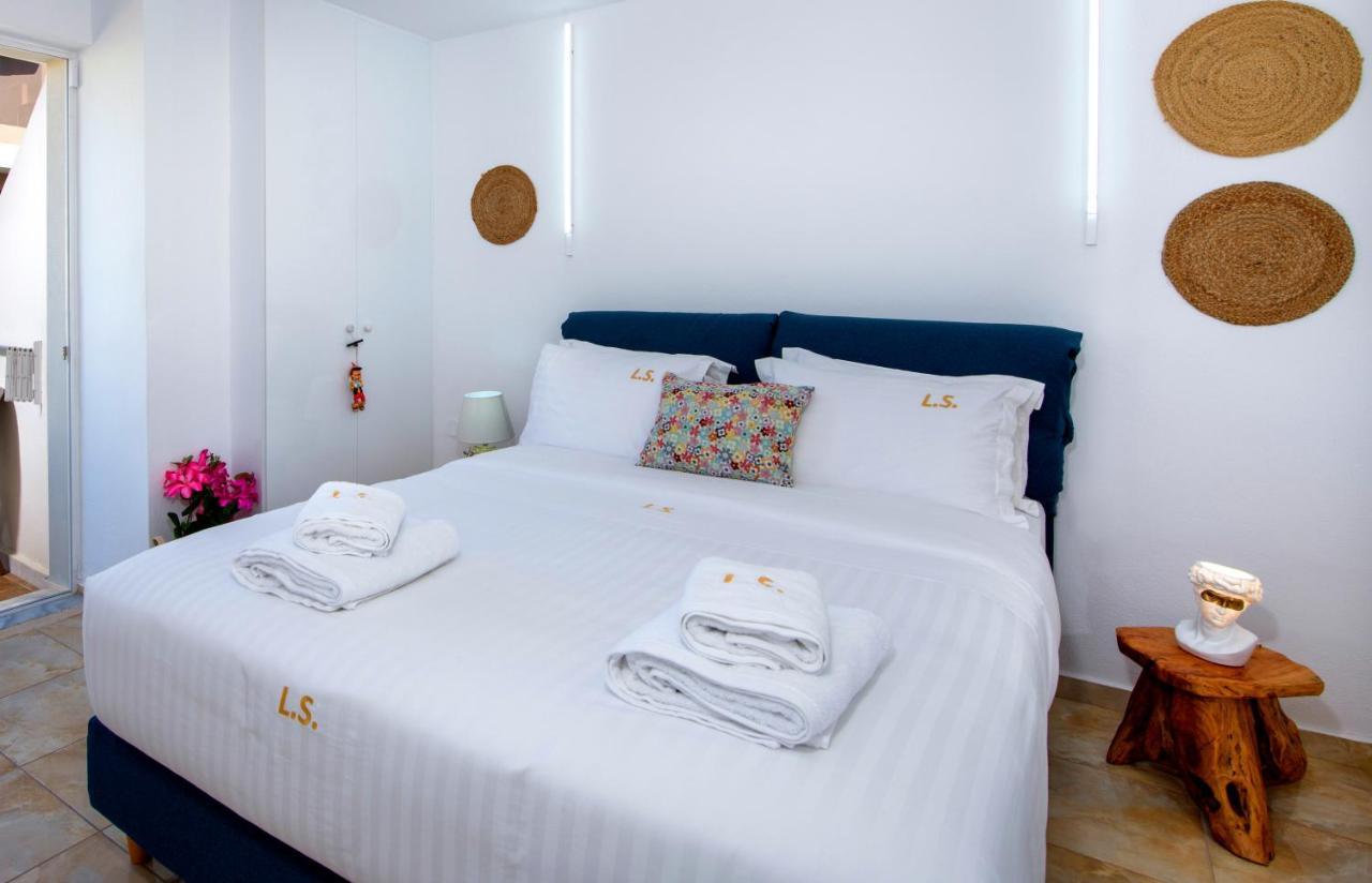 Lucky Suites (Adults Only) 레팀노 외부 사진