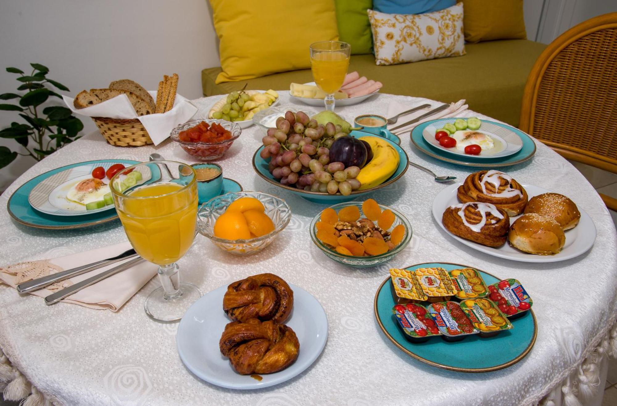 Lucky Suites (Adults Only) 레팀노 외부 사진